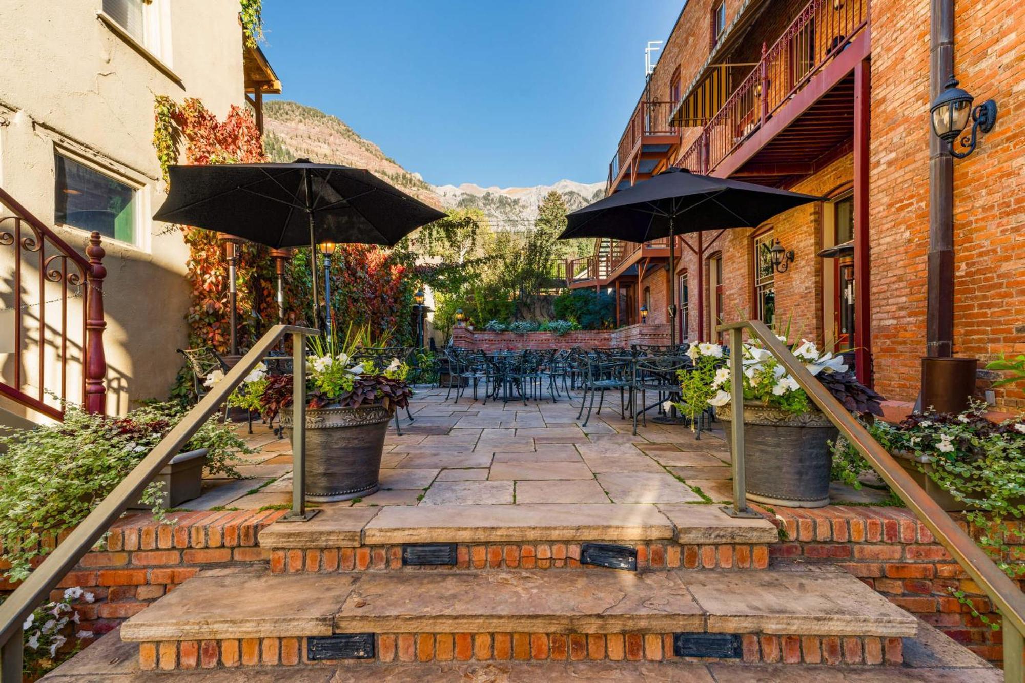 Beaumont Hotel And Spa - Adults Only Ouray Exterior photo