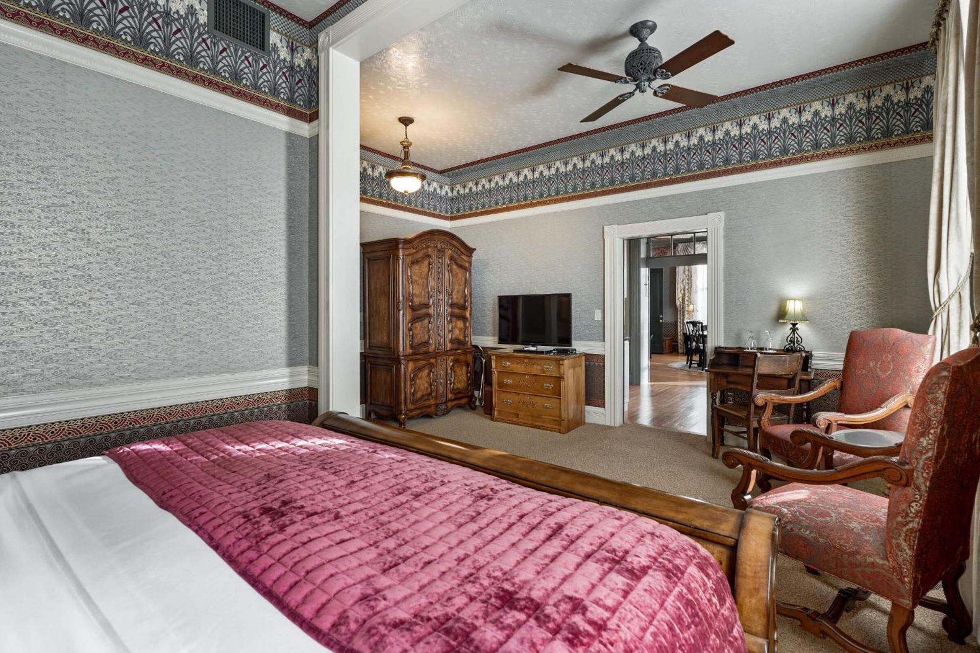Beaumont Hotel And Spa - Adults Only Ouray Exterior photo